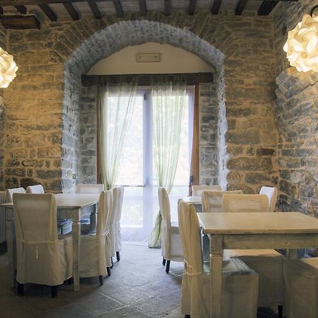 Hotel Le Torracce Agriturismo Olistico Valfabbrica Exterior foto