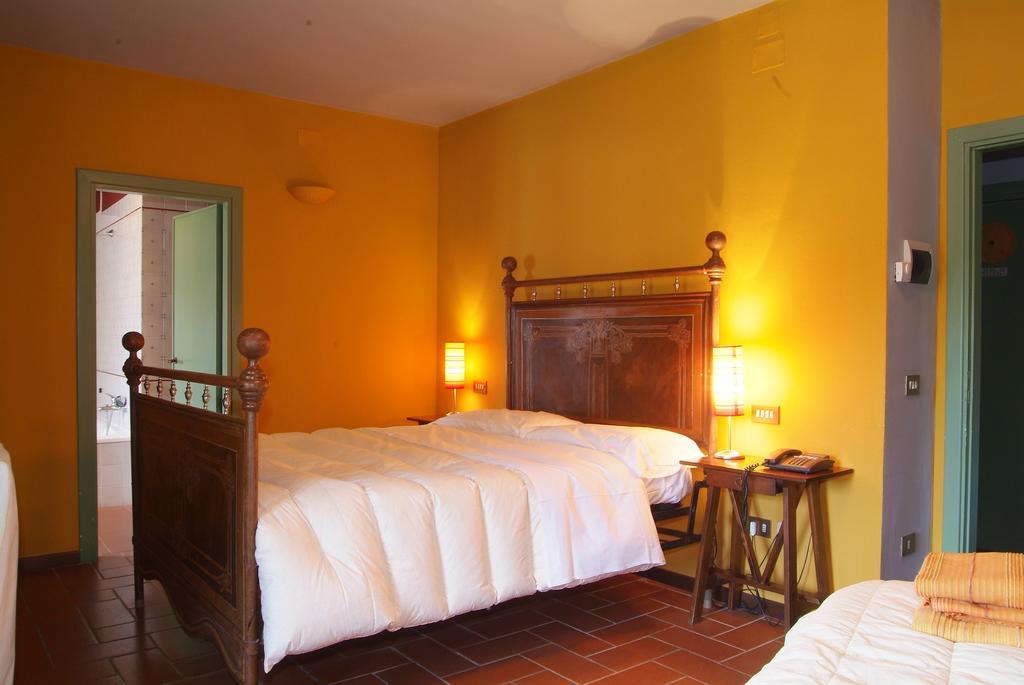 Hotel Le Torracce Agriturismo Olistico Valfabbrica Exterior foto